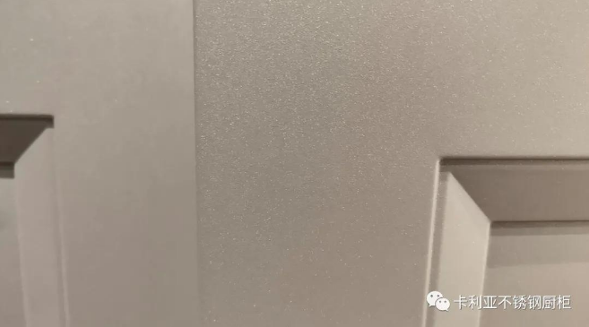 卡利亚不锈钢橱柜全新突破，新一代热固微晶工艺问世