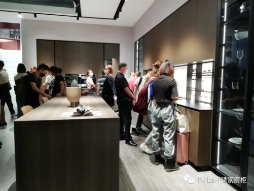 直击上海厨卫展，卡利亚不锈钢橱柜全钢盛宴持续发力