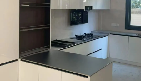 创新敢潮，步履不止